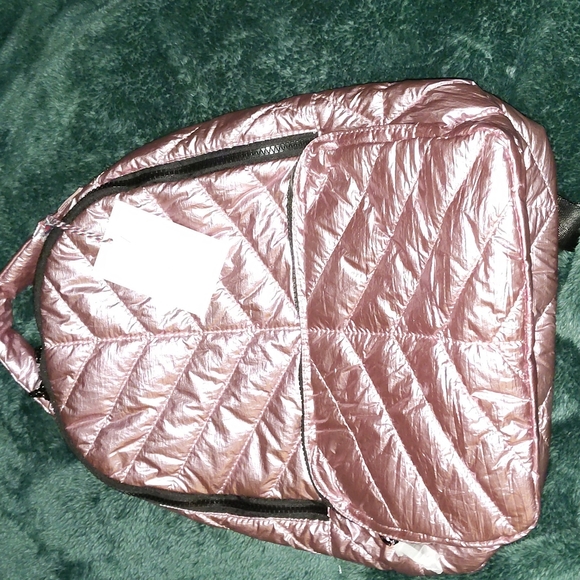NWT - Metallic Pink - Urban Expressions - high shine quilted Puffer Backpack - Picture 8 of 16
